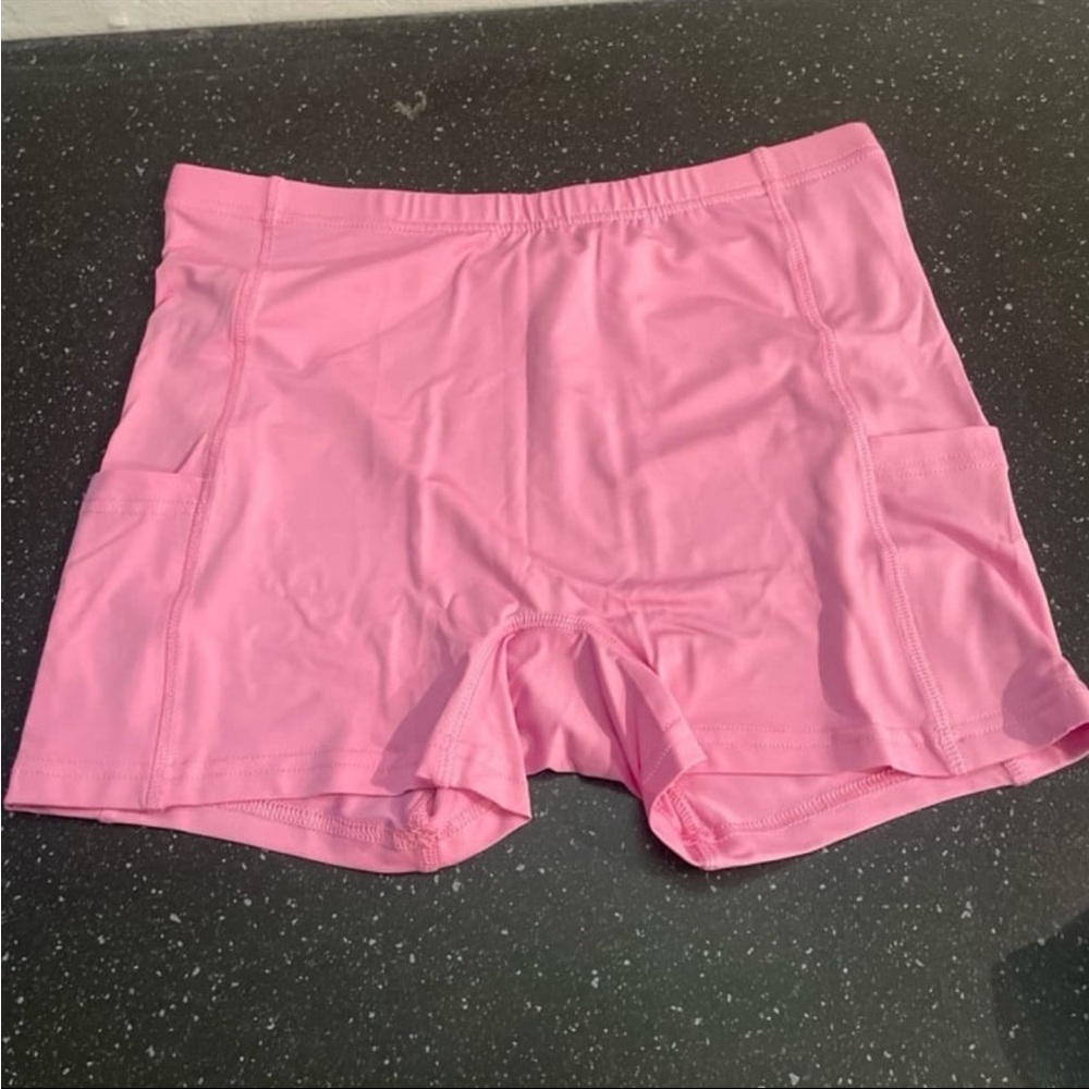 maelreg nwt pink and red active dress with shorts size medium - Picture 3 of 3